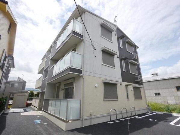 アストンガーデンの物件外観写真